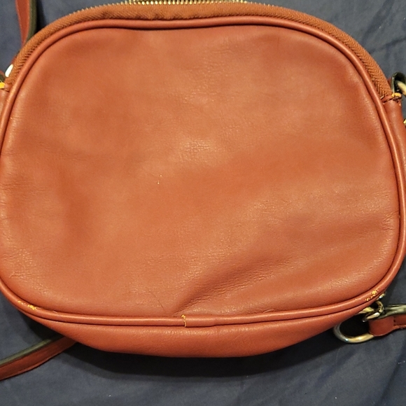 Guess purse - Picture 4 of 4